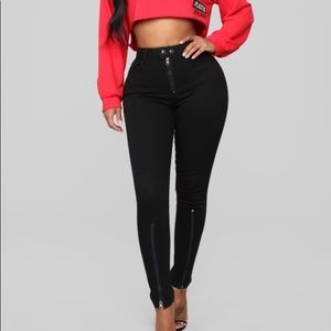 Center of your world ankle zipper jean fashionnova